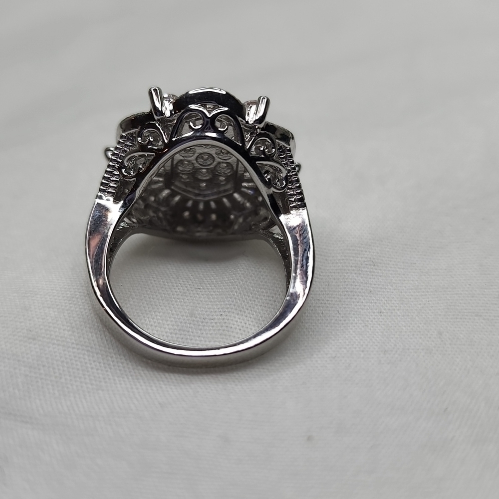 VINTAGE DIAMOND ART DECO RING - Picture 10 of 11